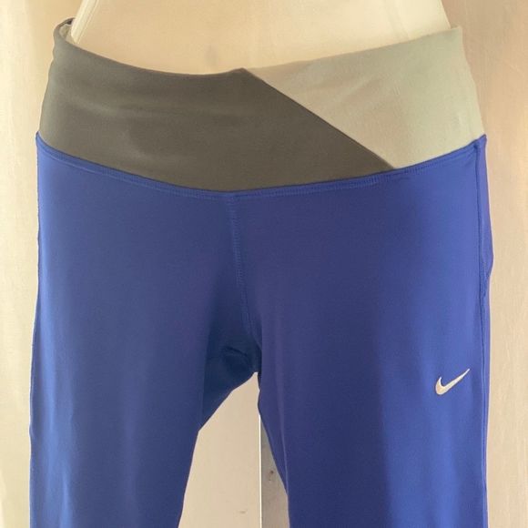 NIKE Dri-Fit Leggings XS Reflector Pocket - Picture 4 of 6